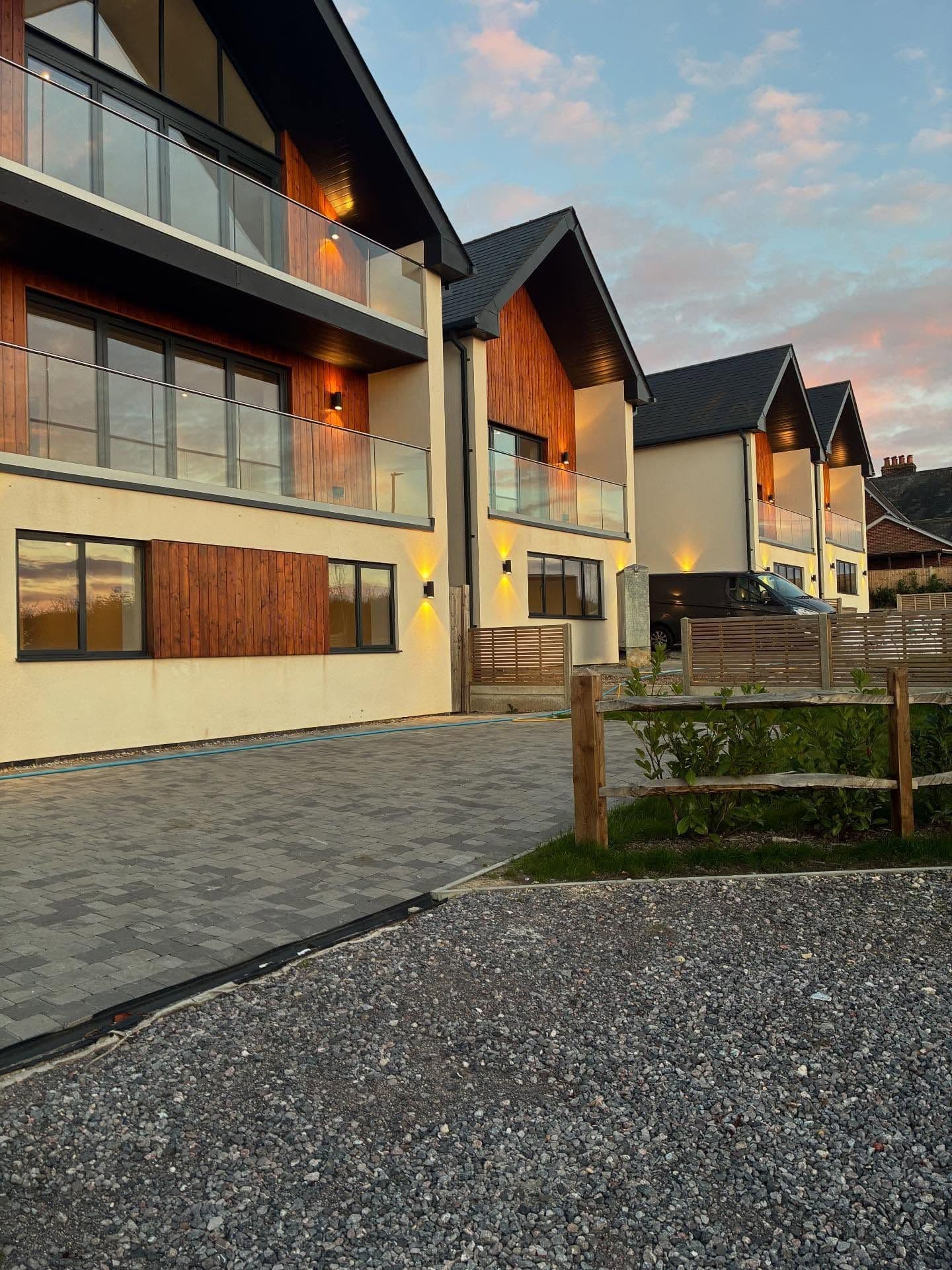 Luxury smart home exterior lighting Surrey